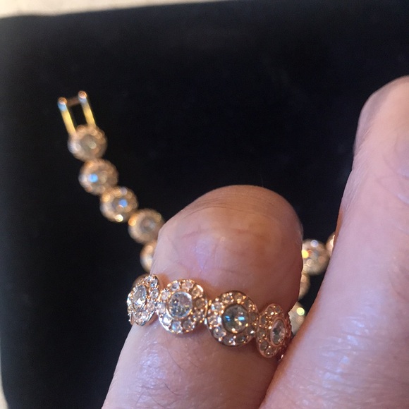 Authentic signed Swarovski Crystals Rose gold Angelic bracelet and ring 55 set. - Picture 10 of 12